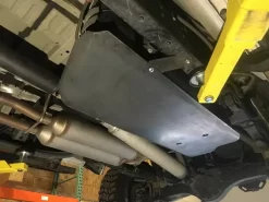 Tun-07-FUEL - RCI Metalworks 07-21 Tundra /08-22 Sequoia Fuel Tank Skid Plate -AutoMods Hub tunft3 jpg